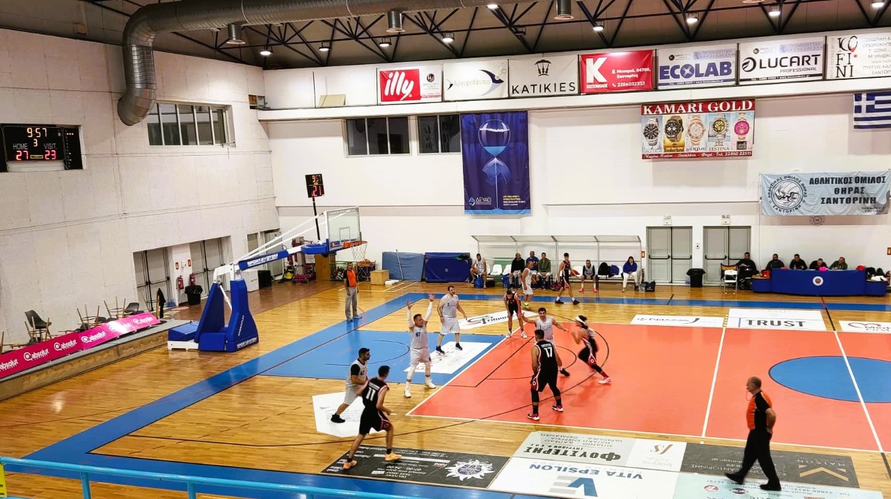 Έπιασε… κορυφή η Α.Ε. Σαντορίνης στο «Dappos Basketball League»
