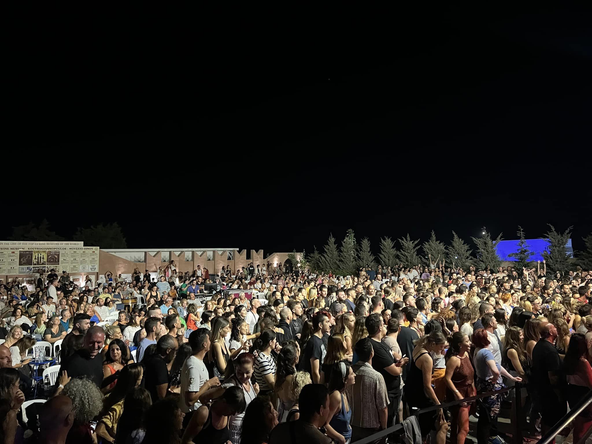 Ο ΣΥΛΛΟΓΟΣ ΚΡΗΤΩΝ ΣΑΝΤΟΡΙΝΗΣ “ΤΟ ΑΡΚΑΔΙ” τελείωσε με επιτυχία τις μεγάλες της εκδηλώσεις