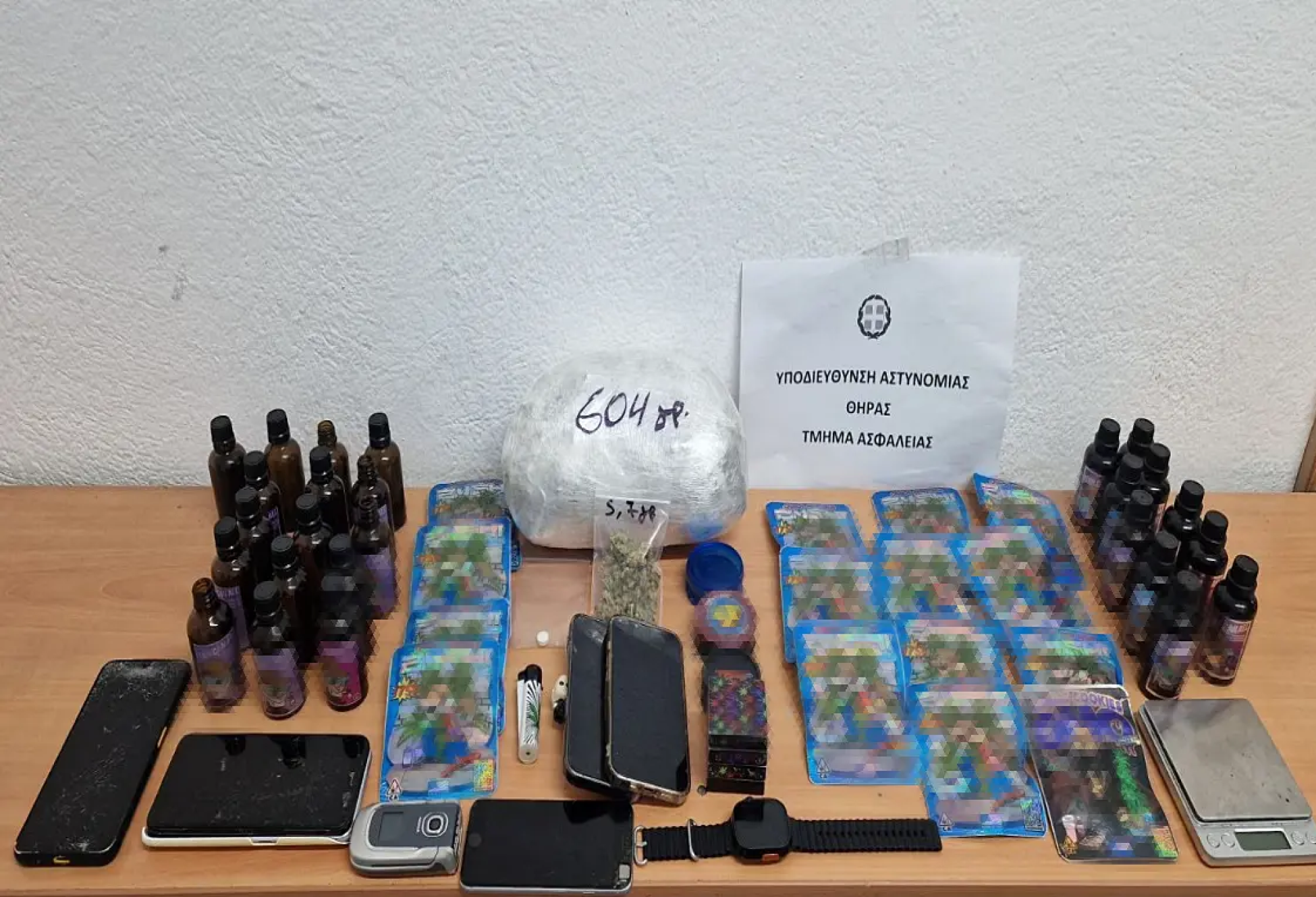 Συνελήφθησαν δύο αλλοδαποί για διακίνηση ναρκωτικών ουσιών στη Θήρα
